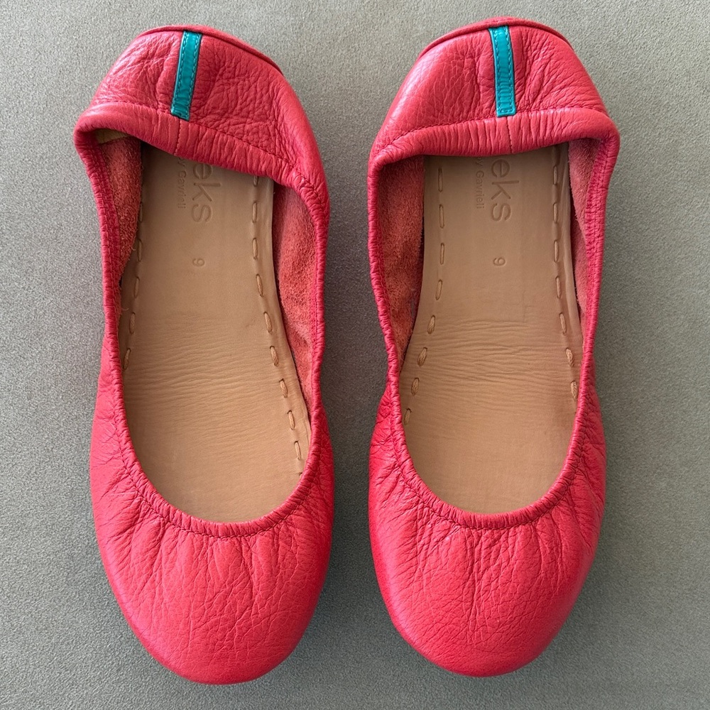 Tieks Limited Edition Poppy Salmon Flats by Gavrieli; Size 9.